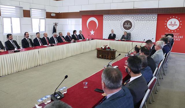 Prof. Dr. Arpaguş, “Rehberlik ve Teftiş Başkanlığı Toplantısı”na katıldı