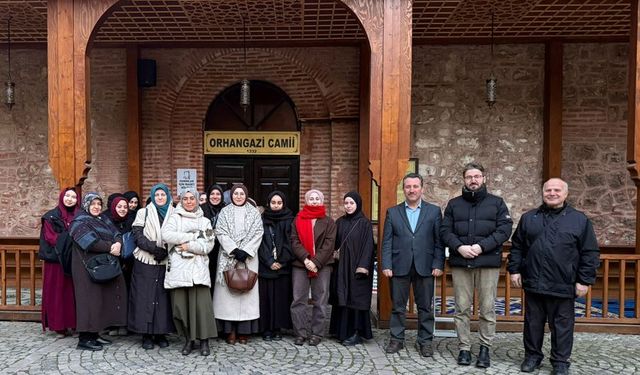 Bağcılarlı gençler "Ekrana Değil Hayata Odaklan" dedi