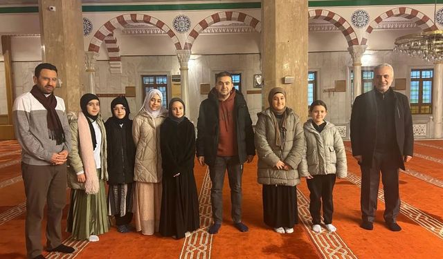 Öğrenciler miraç gecesi öncesi sabah namazında buluştu