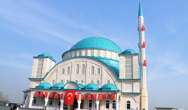 Balıkesir'de Mehmed Zahid Kotku Camii açıldı