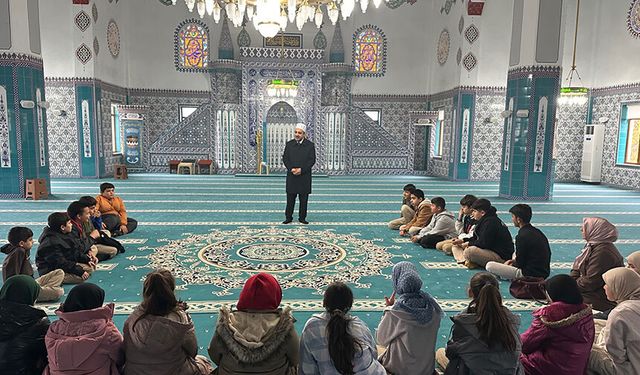 Bozyazı'da ÇEDES projesiyle gençler camide buluştu