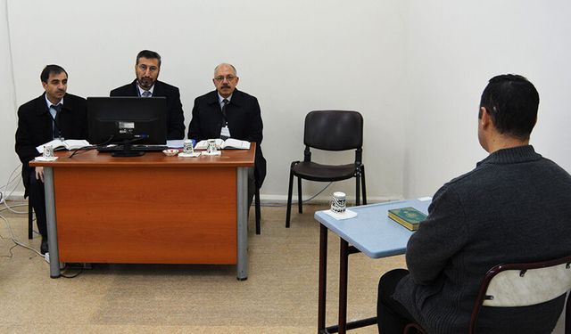 Cezaevinde hafızlık sevinci yaşadı
