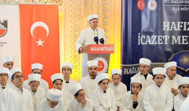 Bağlar'da 74 hafız icazet aldı