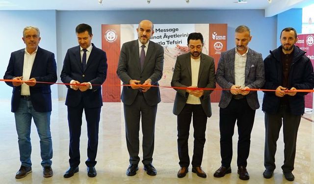 Esenler'de "Kainat Ayetlerinin Sanatla Tefsiri" sergisi