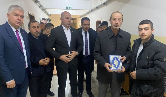 Espiye’de öğrencilere Kur’an-ı Kerim hediye edildi