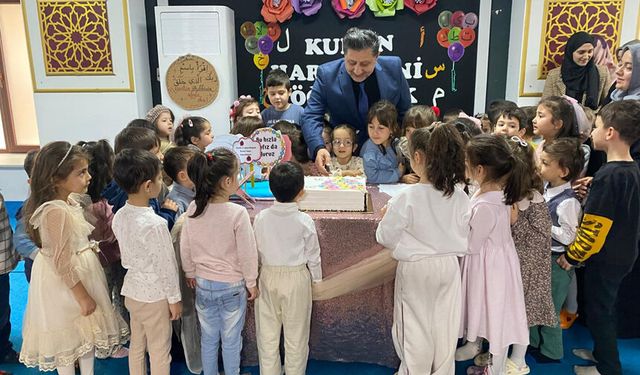 Espiyeli minikler "Elif - Ba" öğrenmenin sevincini yaşadı