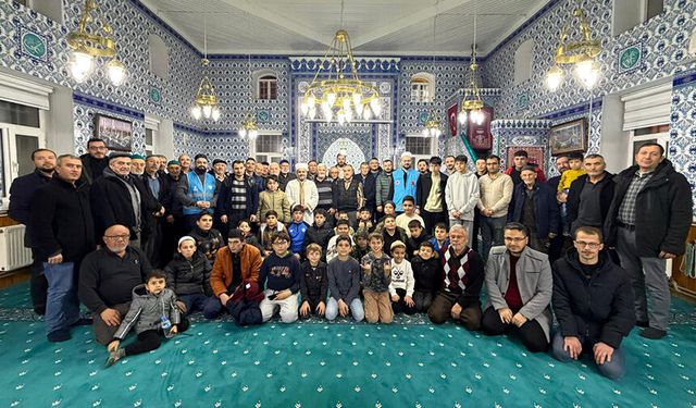 Seyitgazi'de aileler camide buluştu
