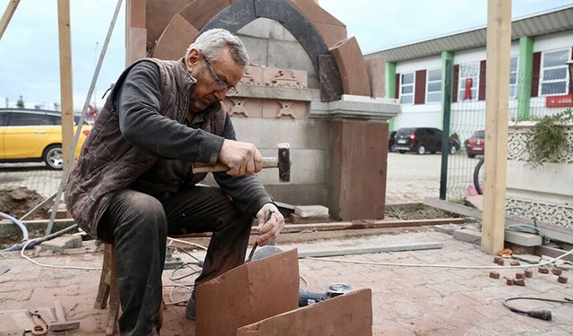Cami inşaatına yardıma gitti taş ustası oldu