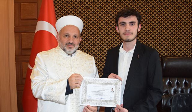 Moldovalı genç İslam'ı seçti