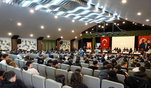 Altıeylül'de 1500. Yıl coşkusu bilgi yarışmalarıyla yaşandı