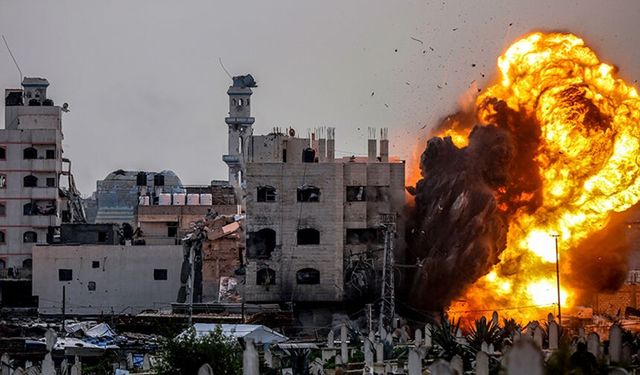 Ateşkese rağmen Gazze bombalanıyor