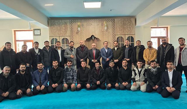 Hakkari'de hafızlar hatimle teravih geleneğini yaşatacak