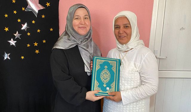 Kur’an öğrenmenin mutluluğunu yaşadılar