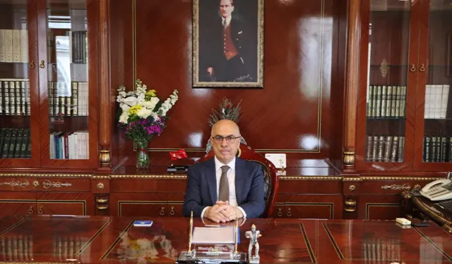 Müftü Mustafa Topal, kimdir?