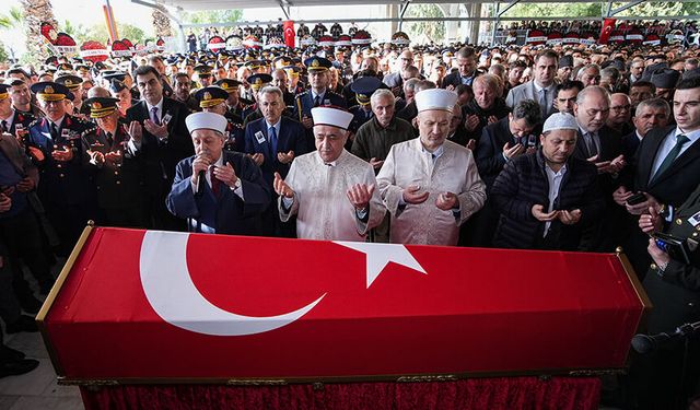 Şehit F-16 pilotu ebediyete uğurlandı