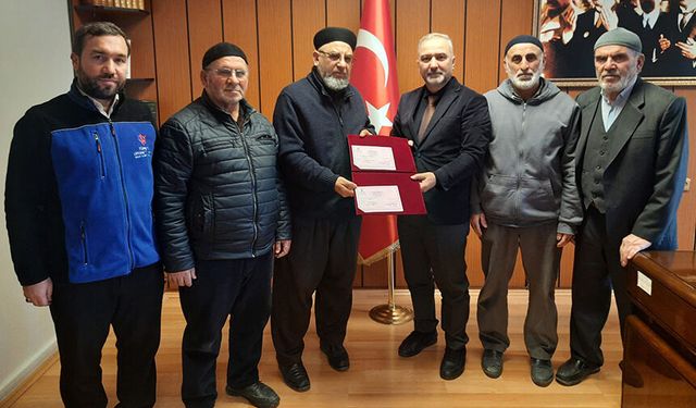 Cami cemaatinden Sudan ve Yemen'e bağış