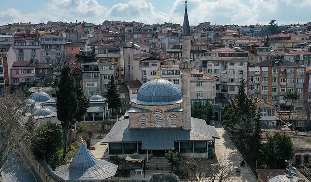 Çinileriyle öne çıkan sultan eseri: Çinili Camii