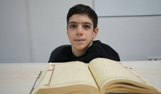 Engelleri aştı, hafız oldu