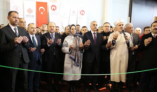 Kastamonu'da "Kutsal Emanetler ve Vakıf Eserleri Sergisi" açıldı