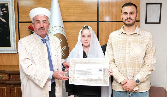 Rus asıllı Julia, Kırşehir'de Müslüman oldu