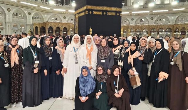 Vartolu hafızlar umre heyecanı yaşadı