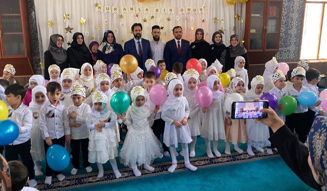 Aziziye'de minikler Kur'an'a geçmenin sevincini yaşadı
