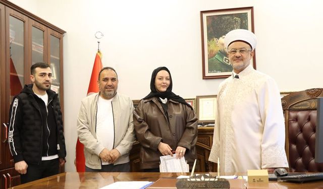 İngiltere vatandaşı Emily, Müslüman oldu