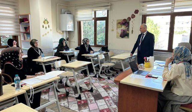 Çekmeköy'de ailenin geleceği konuşuldu