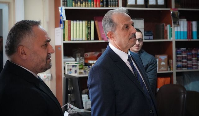 Hakkari Valisi Taşyapan'dan müftülüğe ziyaret