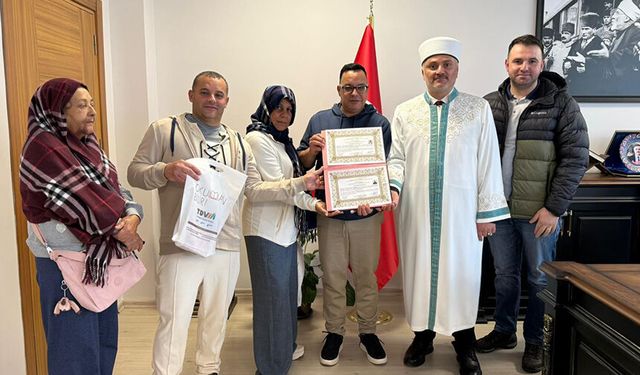 Kübalı üç arkadaş Trabzon'da Müslüman oldu