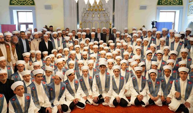 Küçükçekmece’de 232 hafız icazet aldı