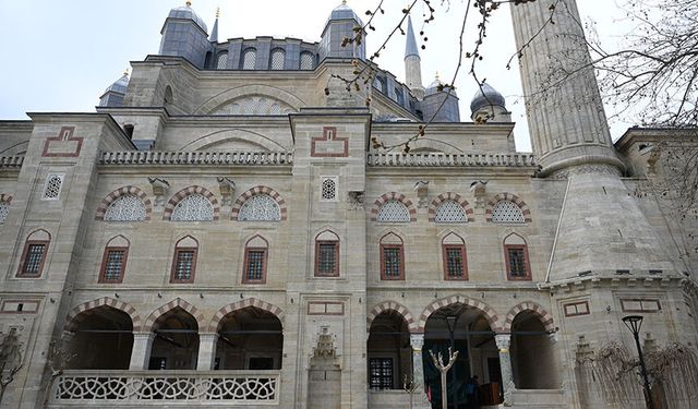 Selimiye Camii'nde Balkan Savaşı'nın izine dokunulmadı