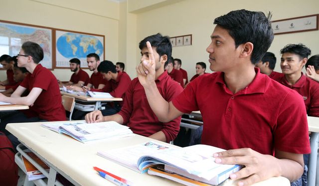 Uluslararası Anadolu imam hatip liselerinde 2 bini aşkın uluslararası öğrenci eğitim görüyor