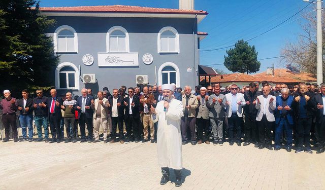 Köprüalan Köyünde yağmur ve şükür duası yapıldı