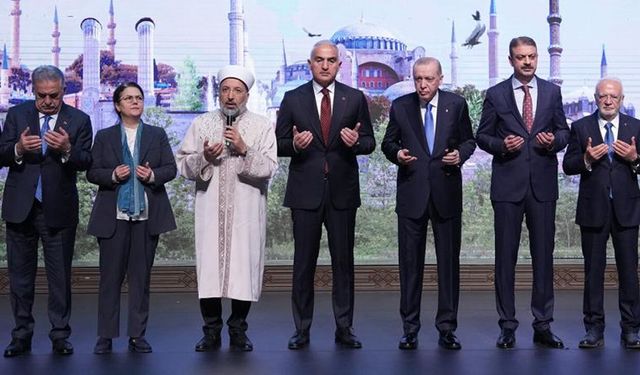 Cumhurbaşkanı Erdoğan: Vakıflar Genel Müdürlüğümüzü yürekten kutluyorum