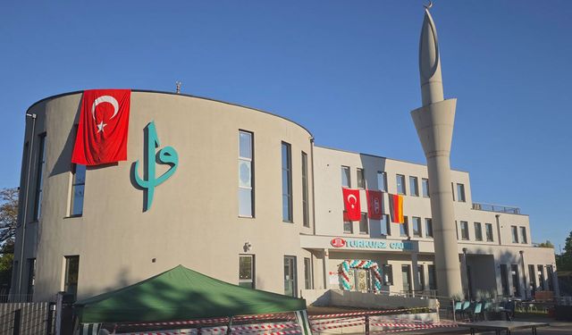 DİTİB Turkuaz Camii açıldı