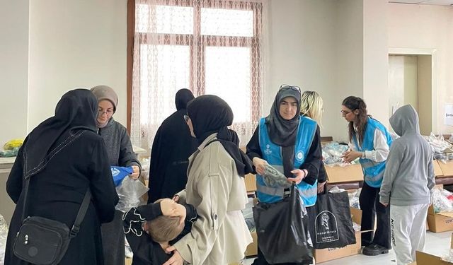 Gaziosmanpaşa'da 3500 yetim çocuğa bayram hediyesi
