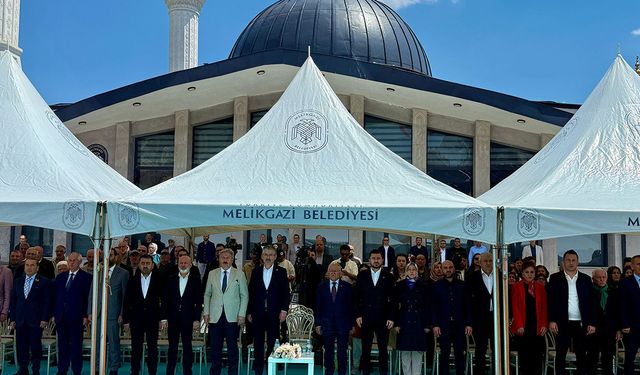 Osman-Fatma Fırıncı Camii dualarla açıldı