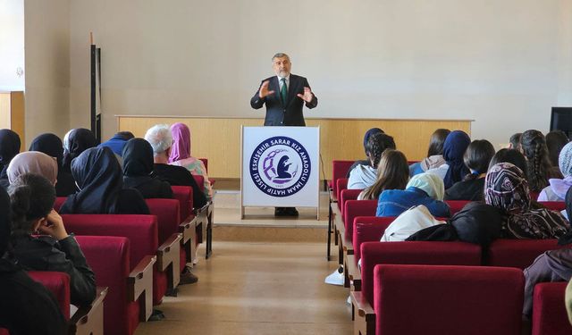 Müftü Gül: Gençleri aydınlatmak bizim en asli vazifemizdir