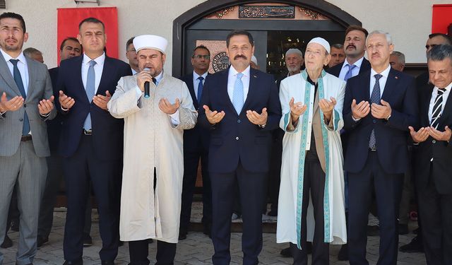 Hatay'da depremlerin ardından 129'uncu cami ibadete açıldı