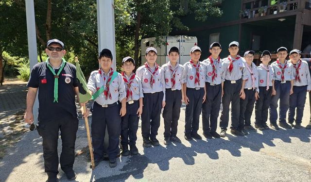 Bahçelievlerli izciler kampta hem eğlendi hem öğrendi