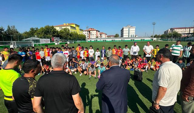 Iğdır'da Yaz Kur’an Kursu Öğrencileri Futbol Turnuvası başladı