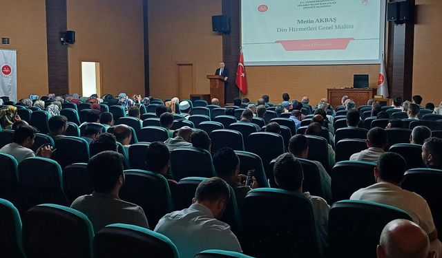 Sosyal hizmet kurumlarında görev yapan personel eğitimde buluştu