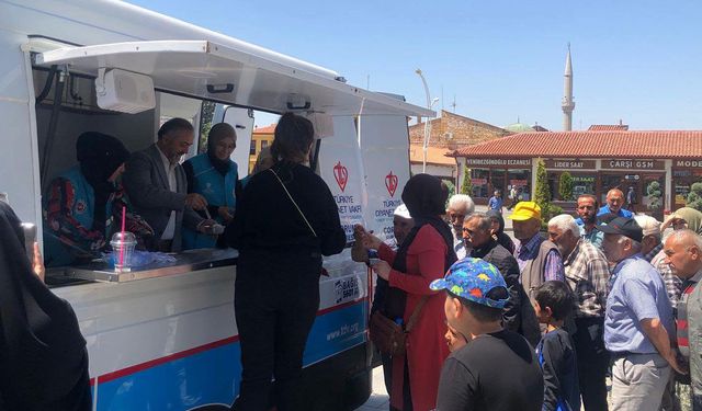 TDV Çorum Kadın Kollarından aşure ikramı