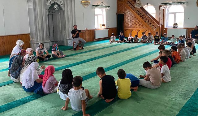 Yaz Kur’an kursu öğrencilerine din istismarı anlatıldı