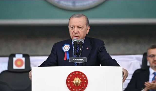 BU TOPRAKLARDA BAŞIMIZ DİK BİR ŞEKİLDE YAŞIYORUZ