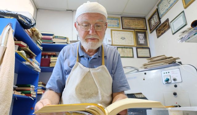 57 yıllık mücellit: Kur'an-ı Kerim ciltlemek bana huzur veriyor