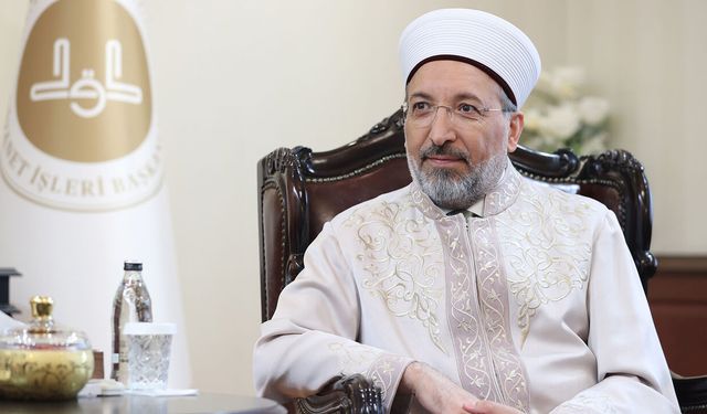 Prof. Dr. Arpaguş: İnsan Onuruna Layık Hayatın Yolu Nebevî Ahlaktan Geçiyor