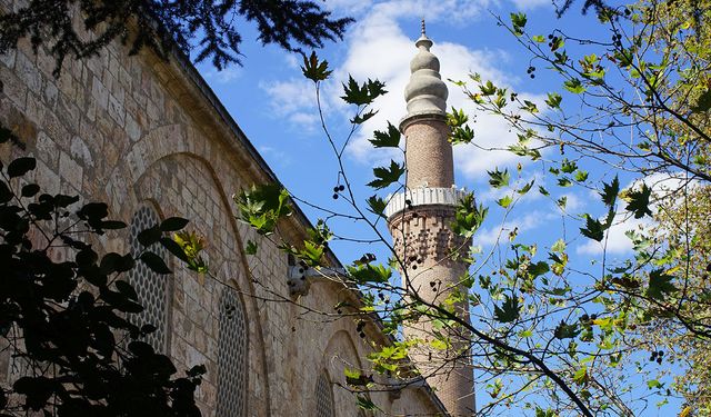 Bursa'nın fethine uzanan yol kuruluş döneminin tarihi izlerini taşıyor