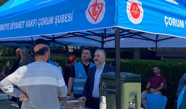Üniversiteyi kazanan gençlere müftülükten sıcak karşılama